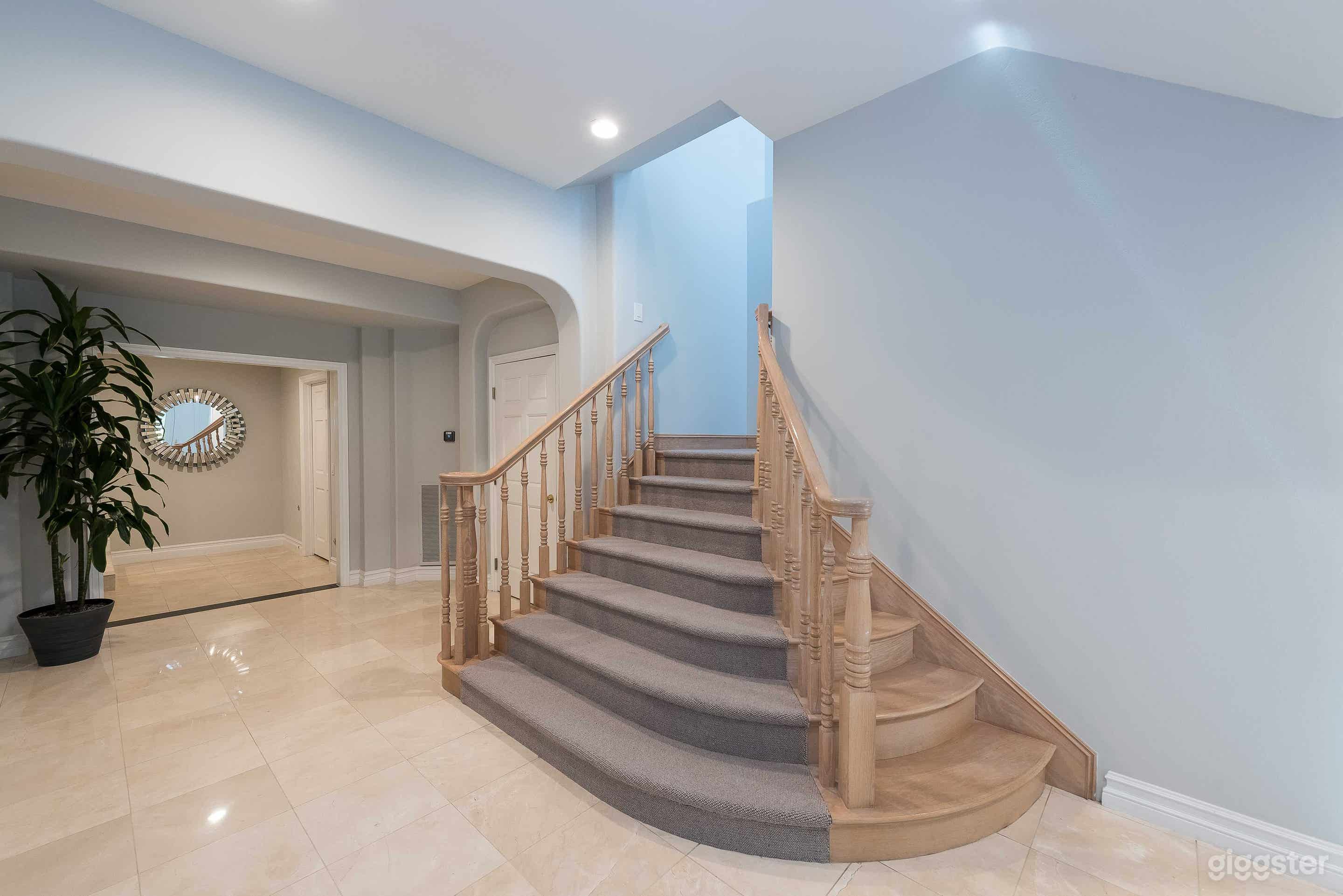 Estate on Sunrise with Access to a Golf Course Photo 1