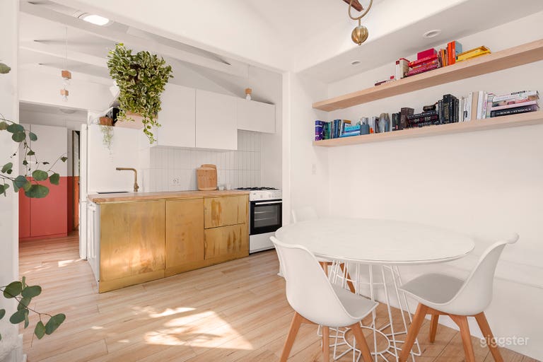  Light-filled Craftsman 