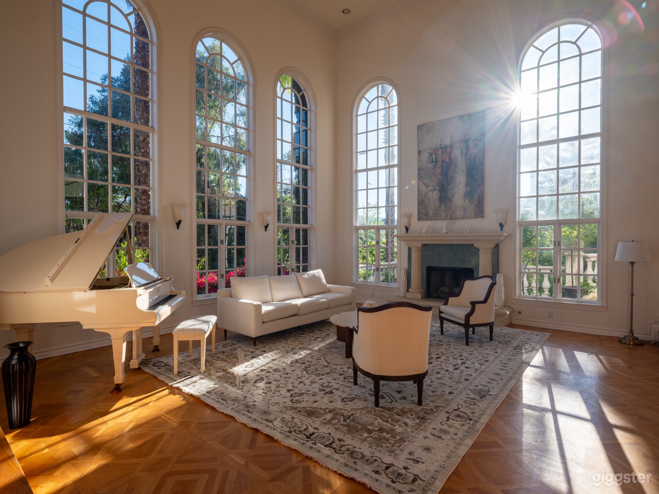 Italian Villa Estate w/ Grand Foyer, Balustrades + Pool/Spa Photo 2