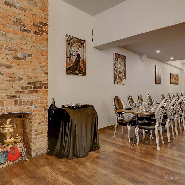  Unique Iranian Restaurant & Bar 