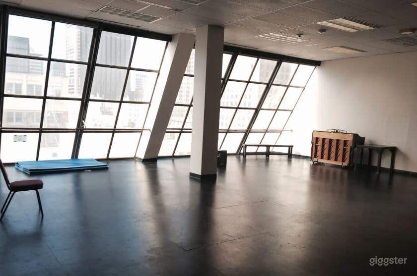 Studio 8DE - Multi-Use Studio Photo 1