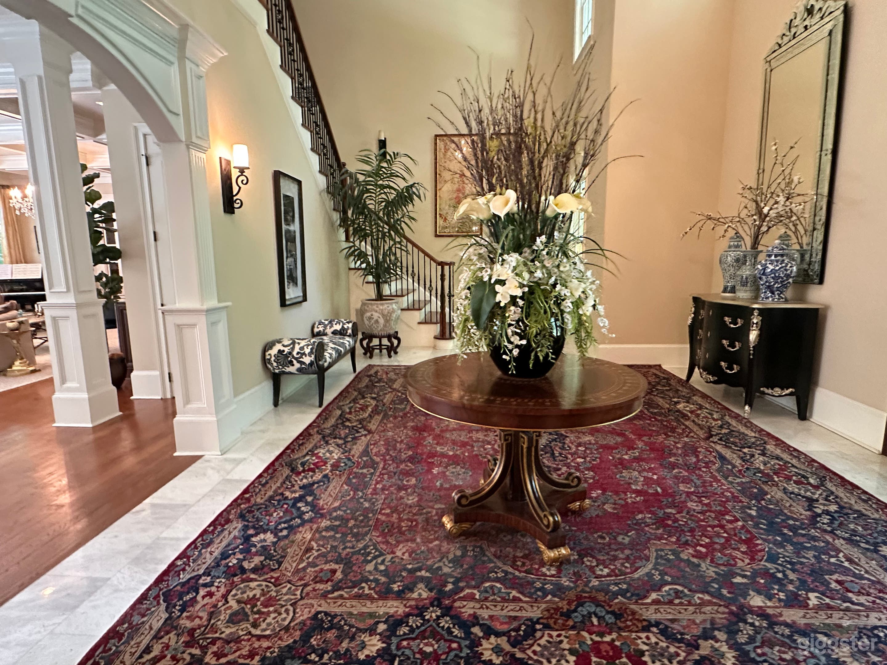 Stately 9,000 SQ FT Luxury Estate with Cinematic Grounds Photo 2