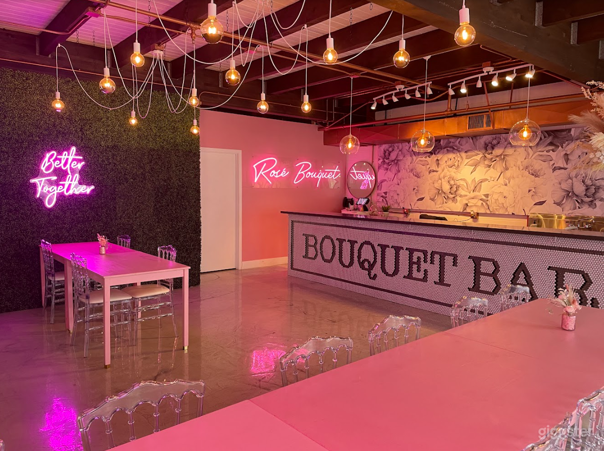 Bouquet Event Room Photo 2