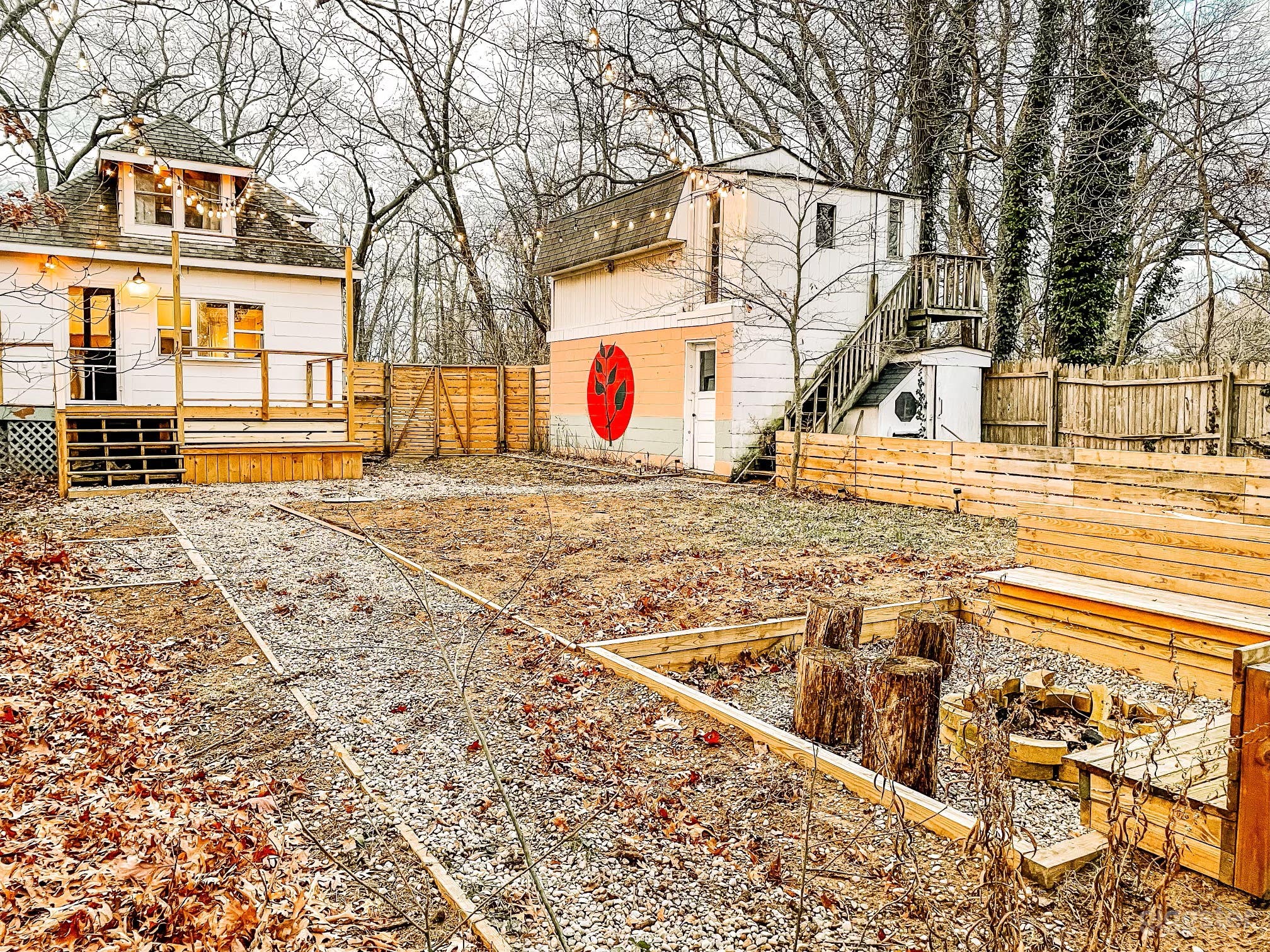 Trendy Cottage for Good Vibes Only Photo 1