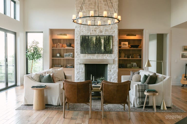  Luxury Mountain Home with 360 views 