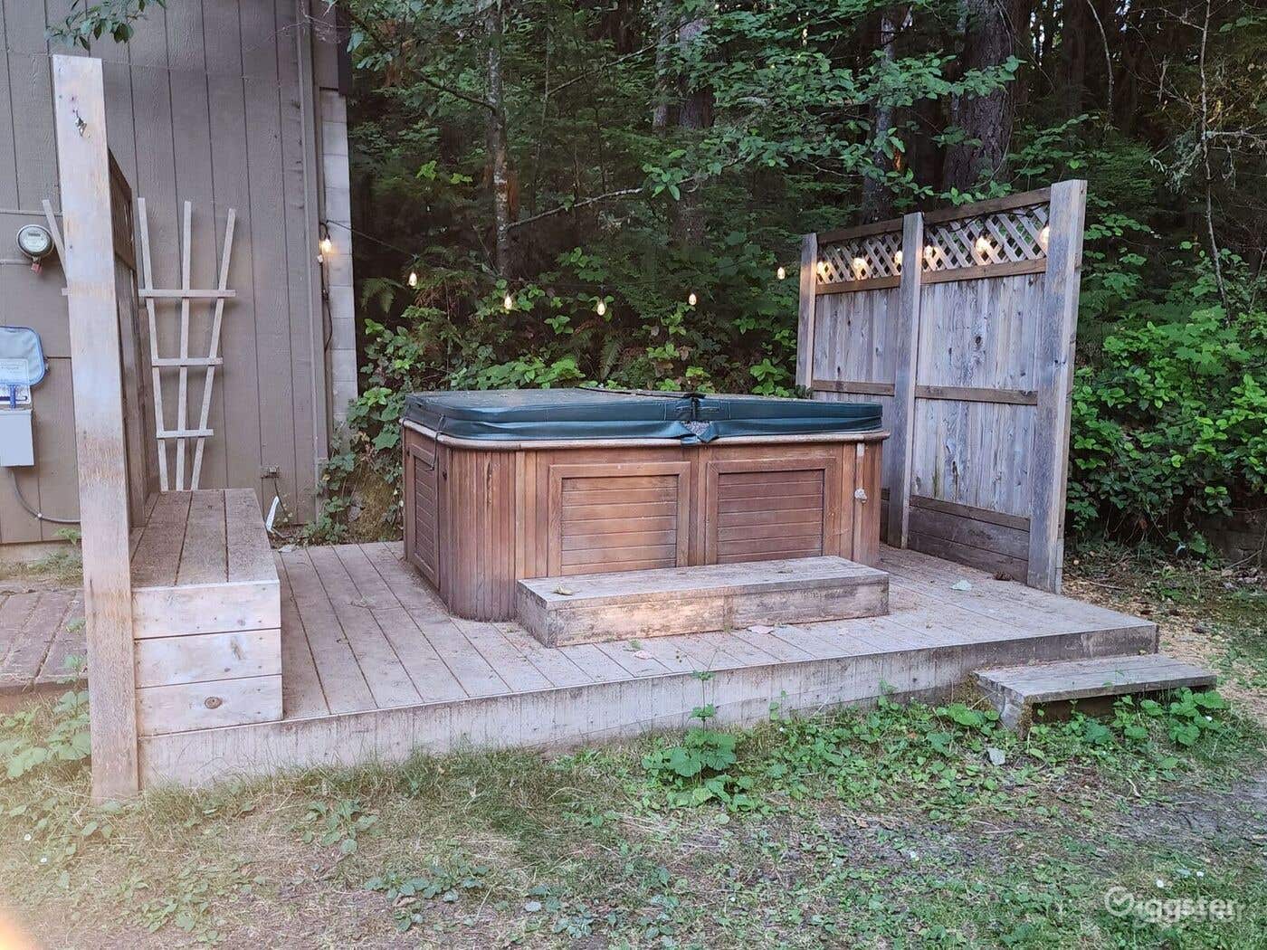 Distinctive Hot Tub || Fall Creek Photo 1
