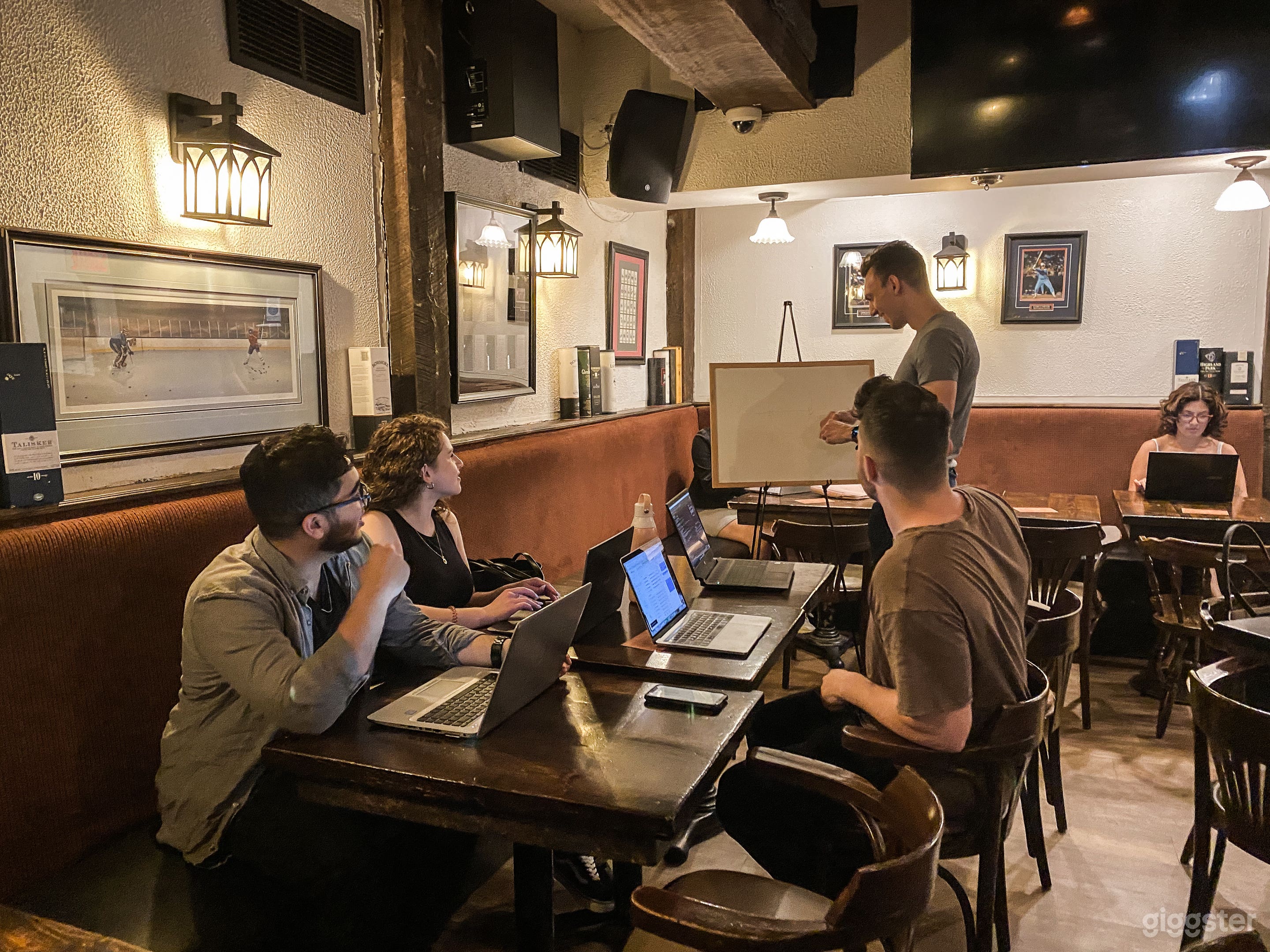 Coworking Space - Downtown Montreal Photo 4