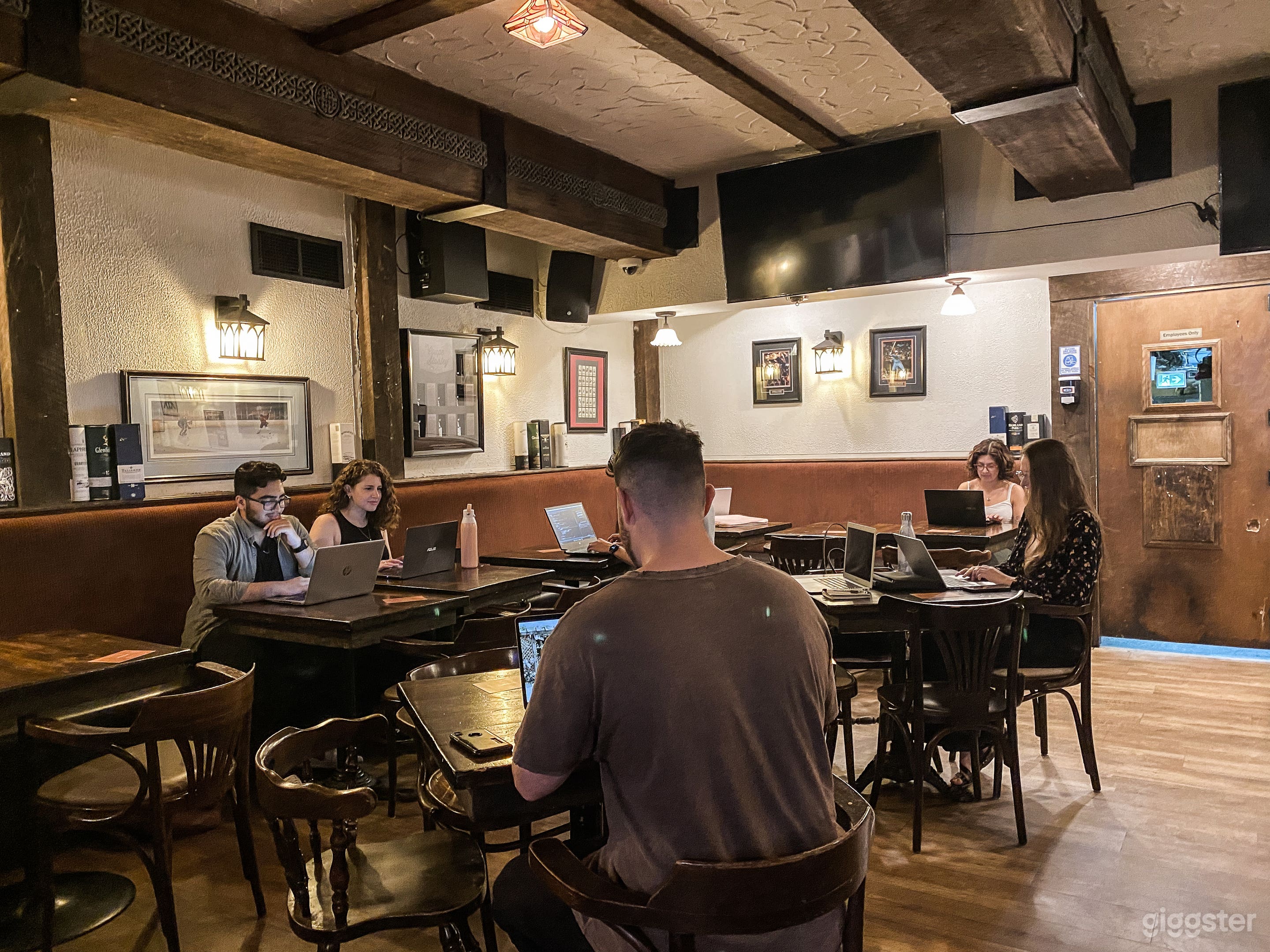 Coworking Space - Downtown Montreal Photo 2