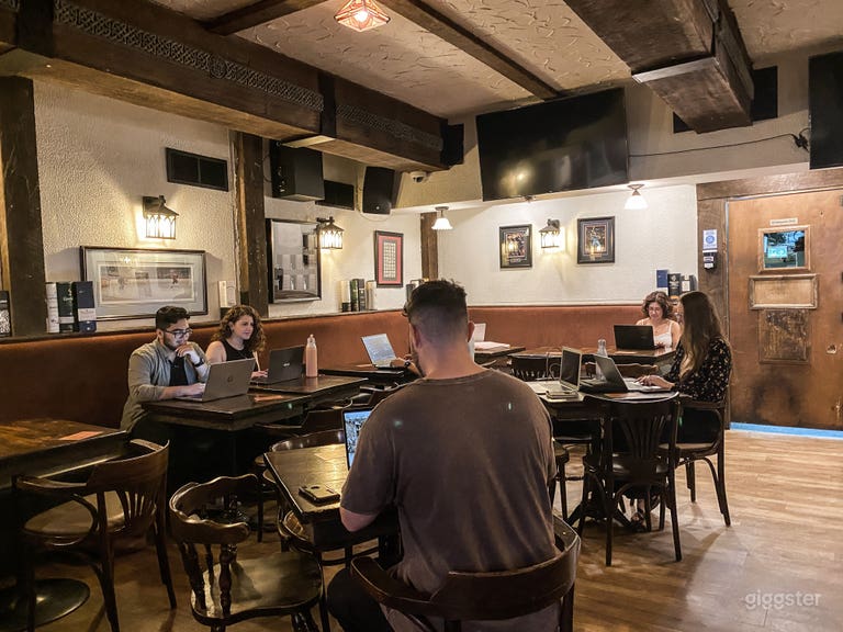  Coworking Space - Downtown Montreal 