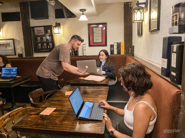  Coworking Space - Downtown Montreal 