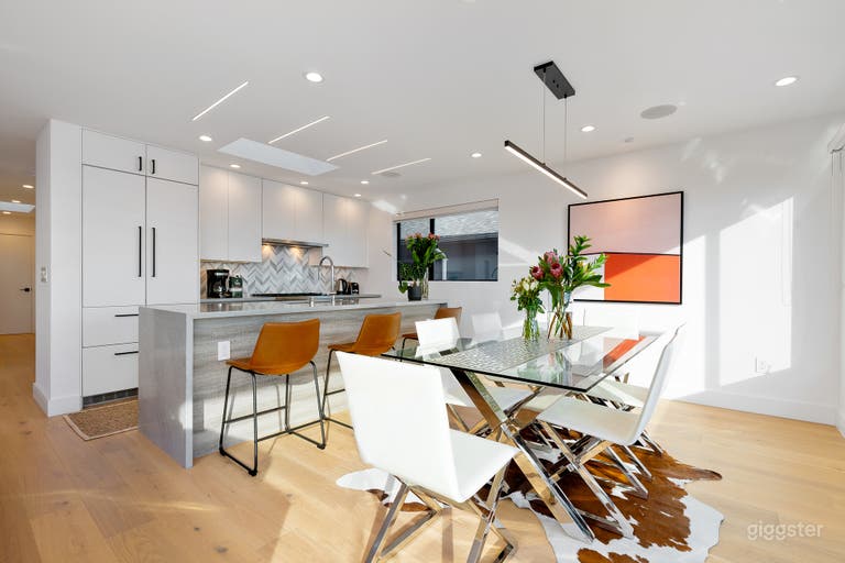  Hilltop house perfect for event or meeting 