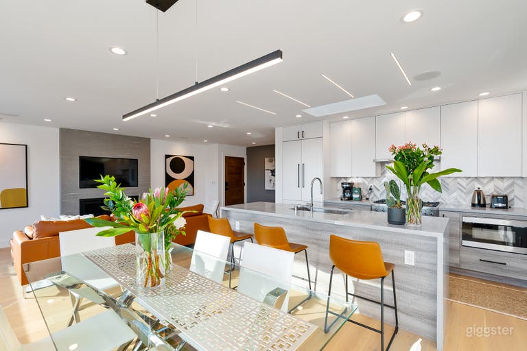  Hilltop house perfect for event or meeting 