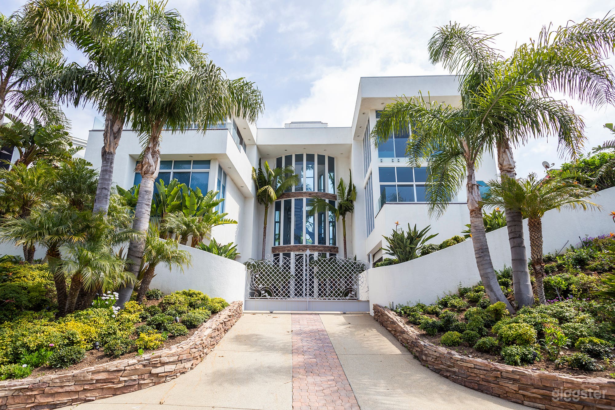 Elegance at Broad Beach Photo 1