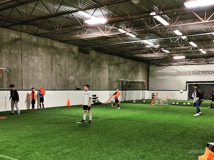 Large Indoor Soccer Field/Studios Photo 3
