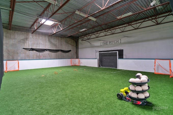  Gran campo de fútbol interior/estudios 