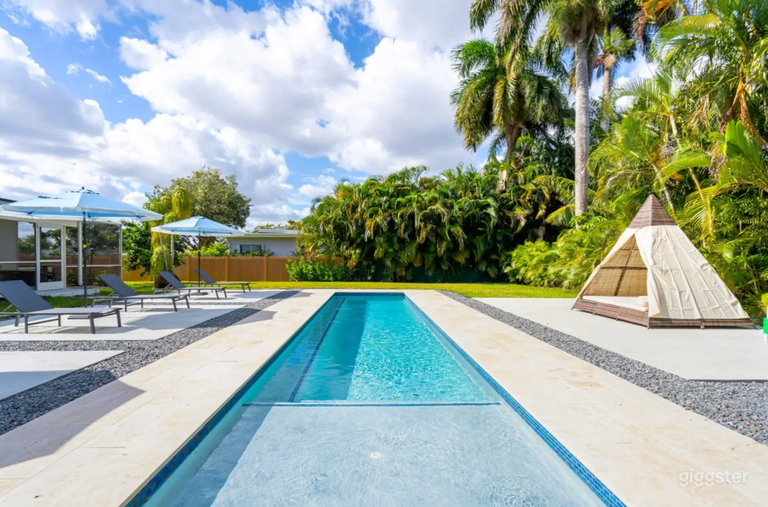  Casa con piscina en Miami con Pickleball 26amp; Diversin al aire libre 