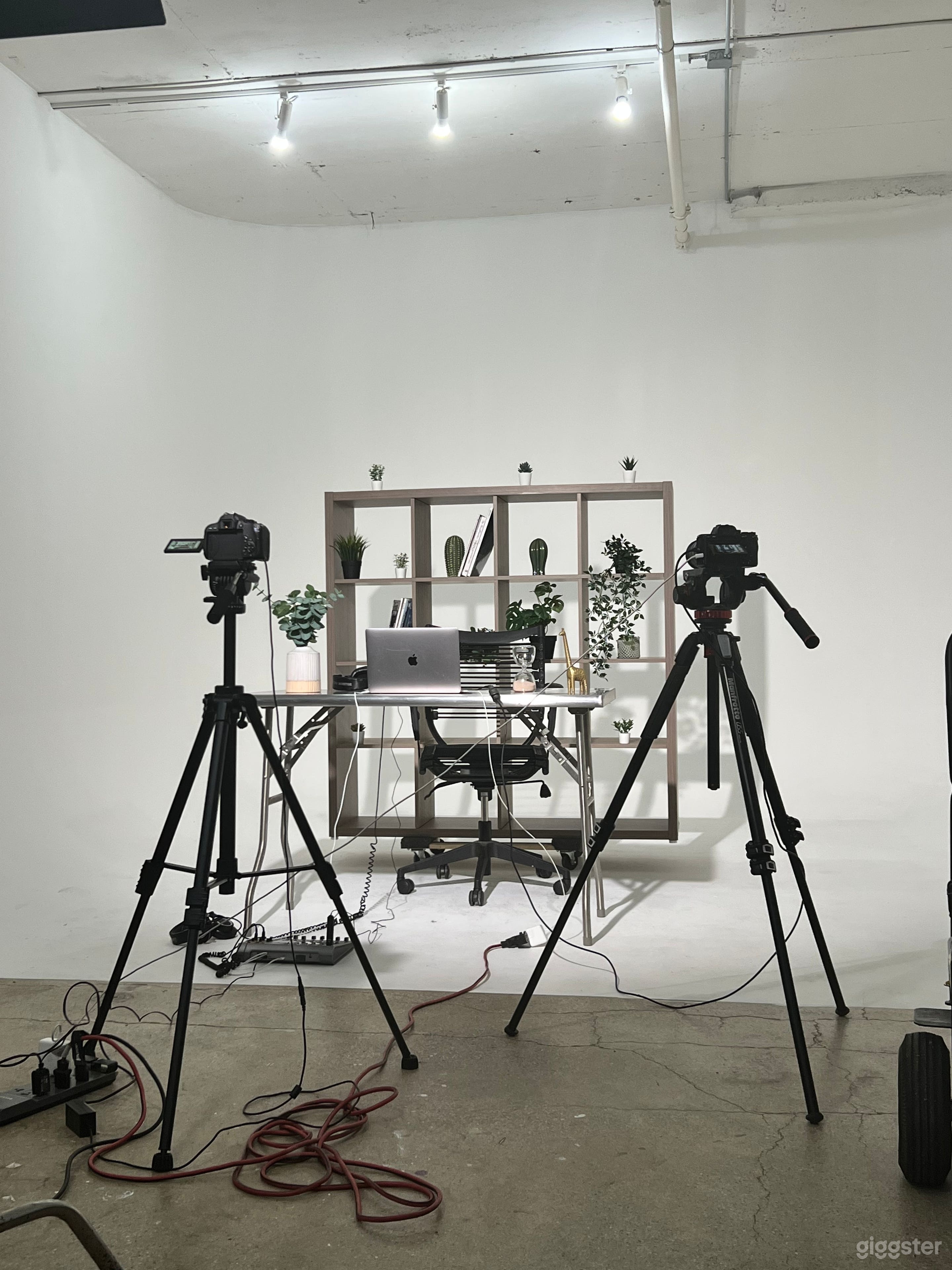 Brooklyn Navy Yard with In-house  Recording Studio Photo 4