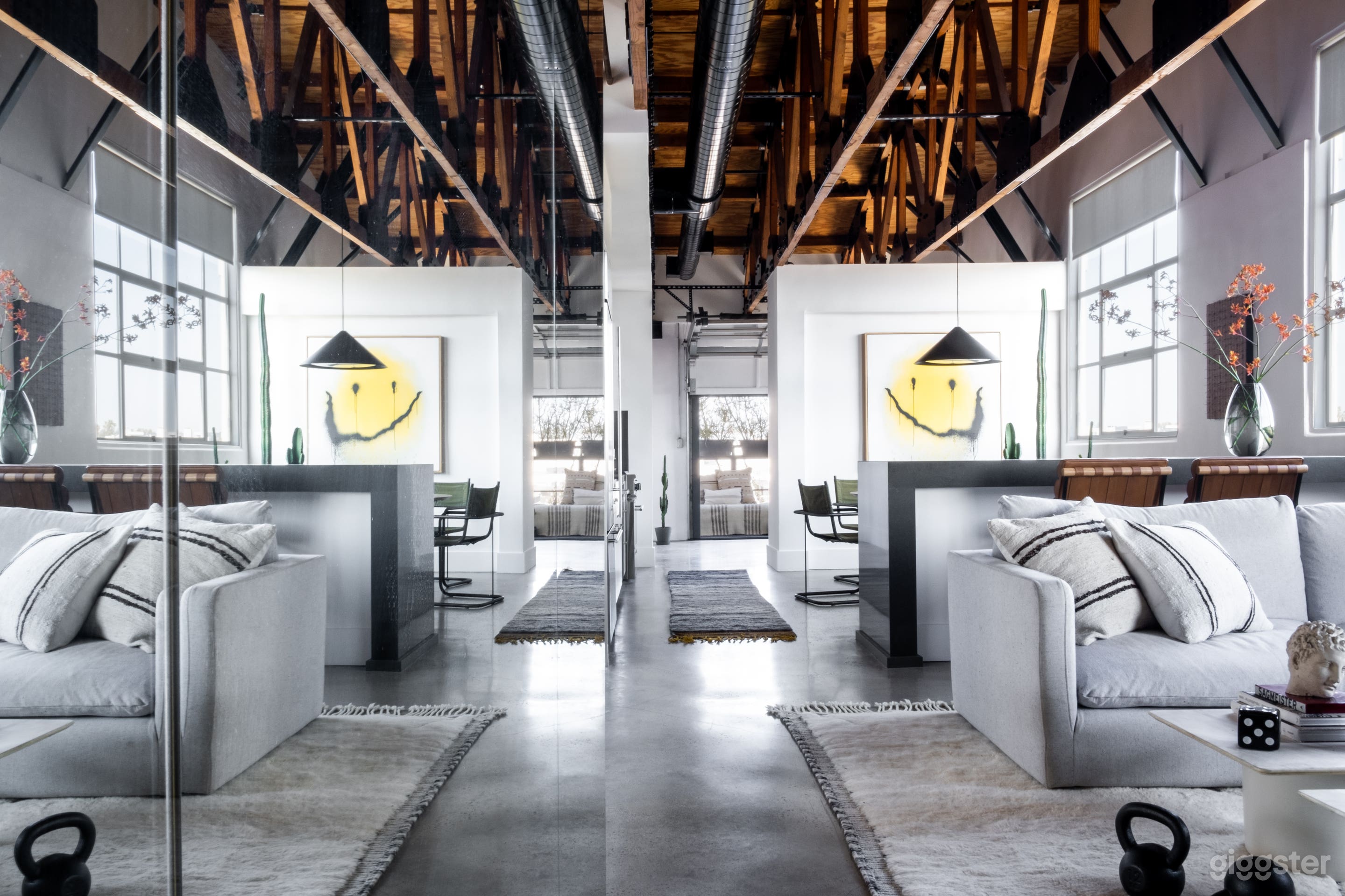 Modern Design Loft w/ 18ft Ceilings Photo 1