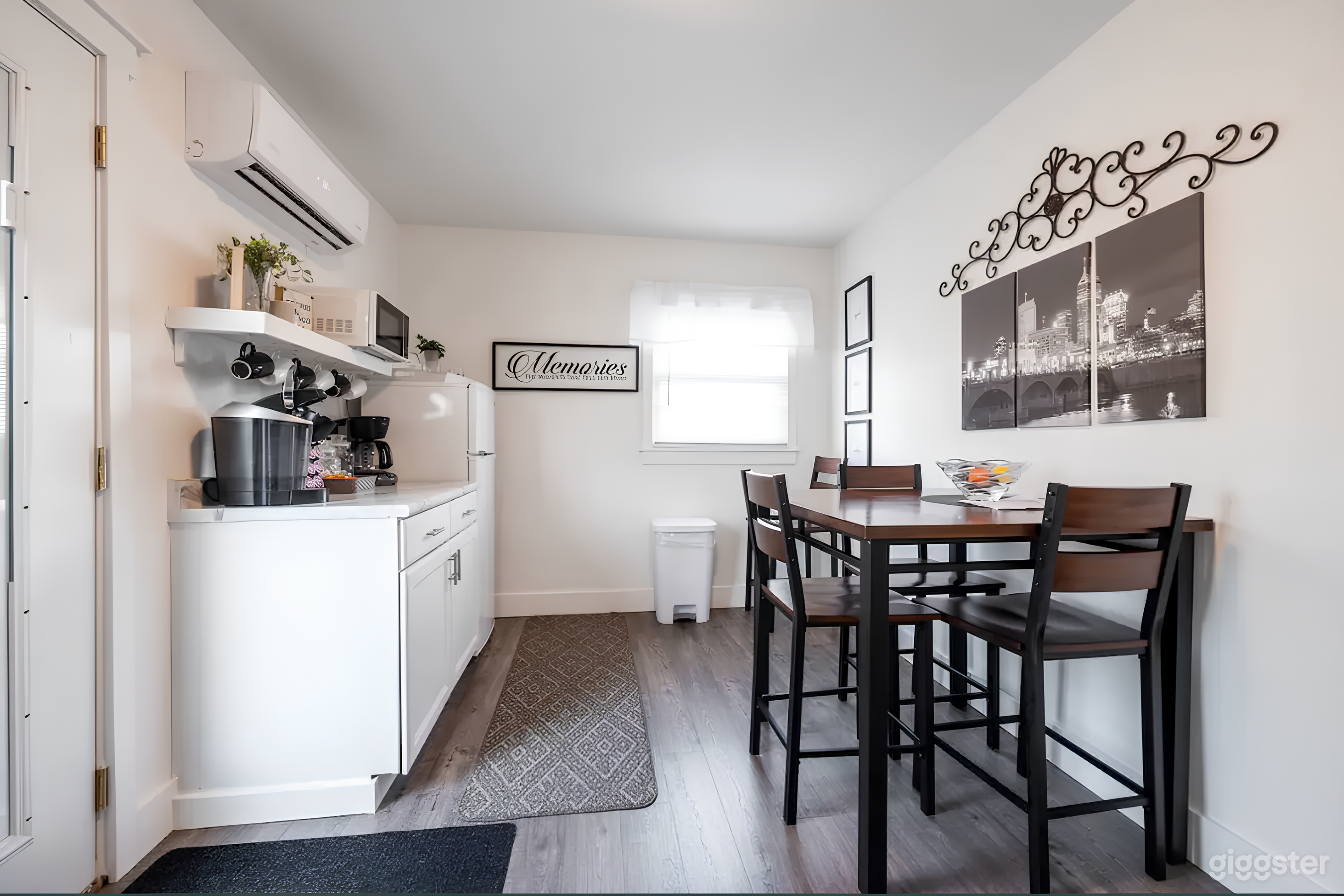 Downtown Indy Studio Apartment Photo 3