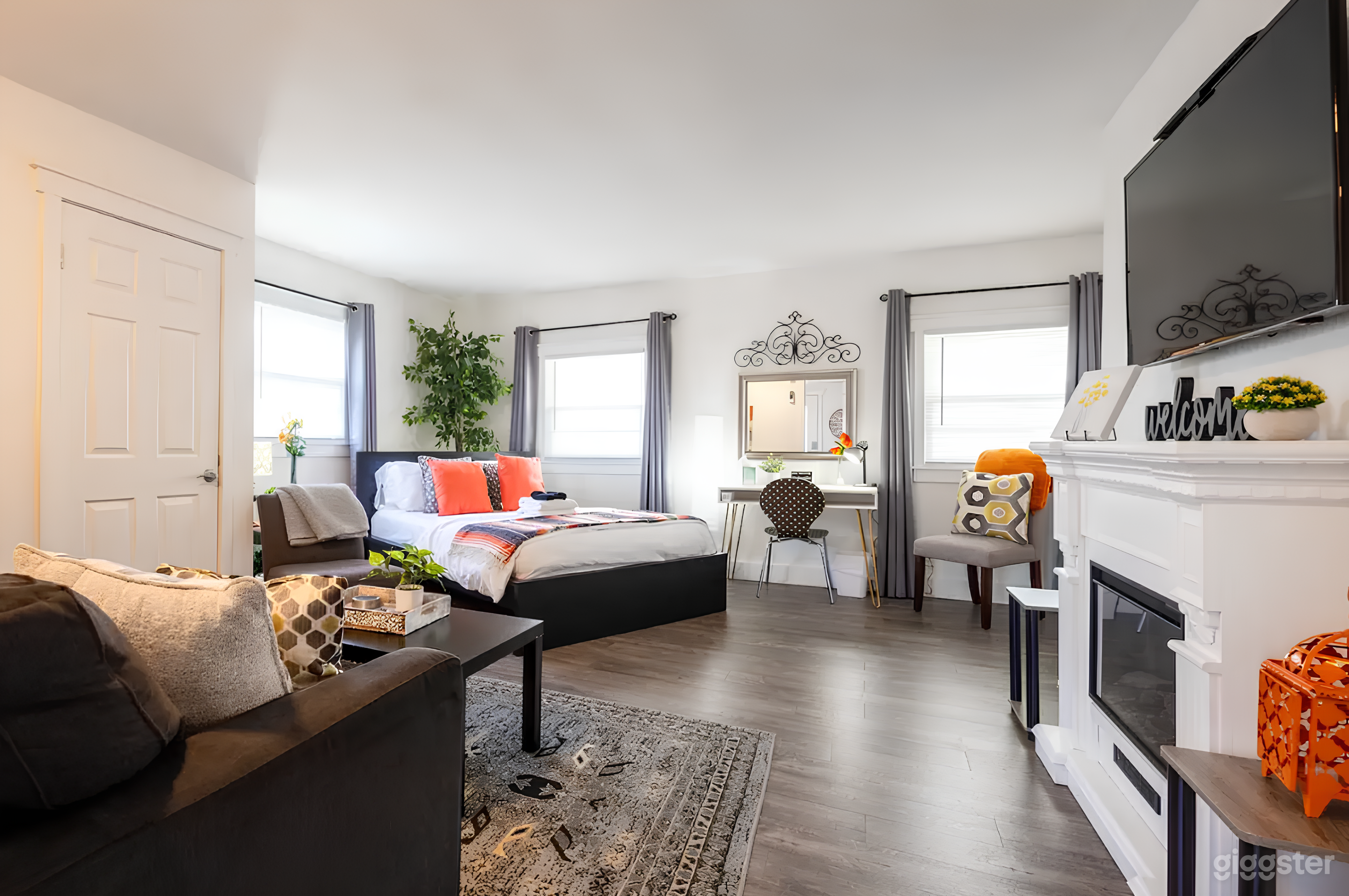 Downtown Indy Studio Apartment Photo 1