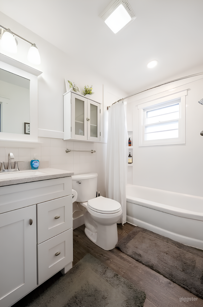  Downtown Indy Studio Apartment 