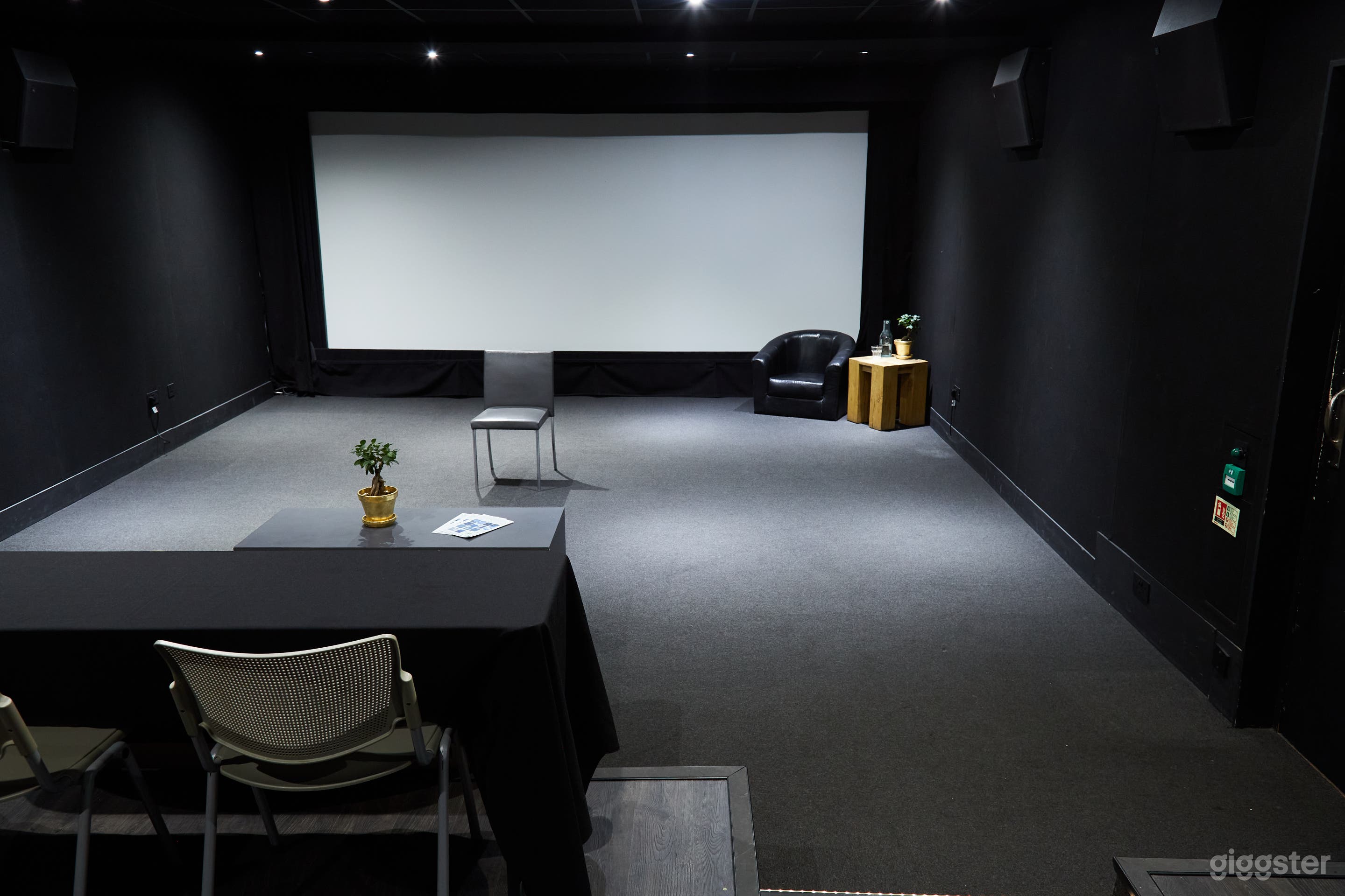 Studio 1 - Casting Set Up