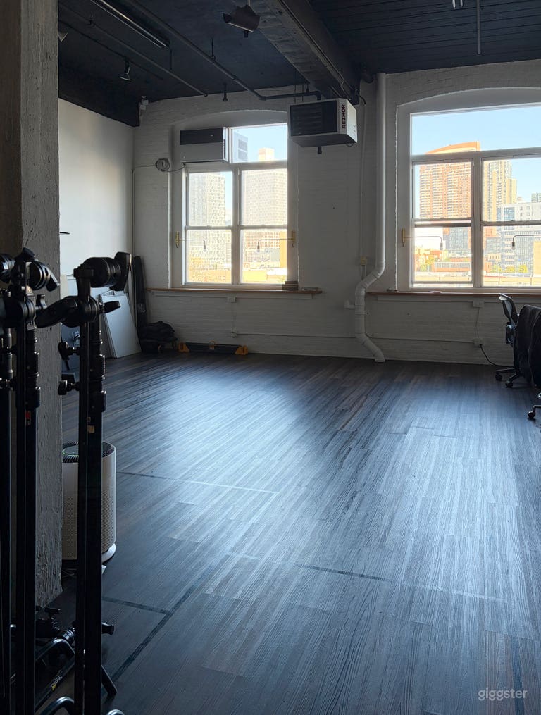  Studio privé Greenpoint de 1200 sqft pour séances photo/film 