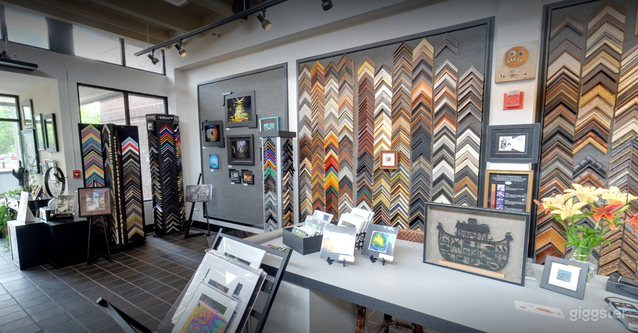 Warm and Comfy Gallery in Iowa Photo 2