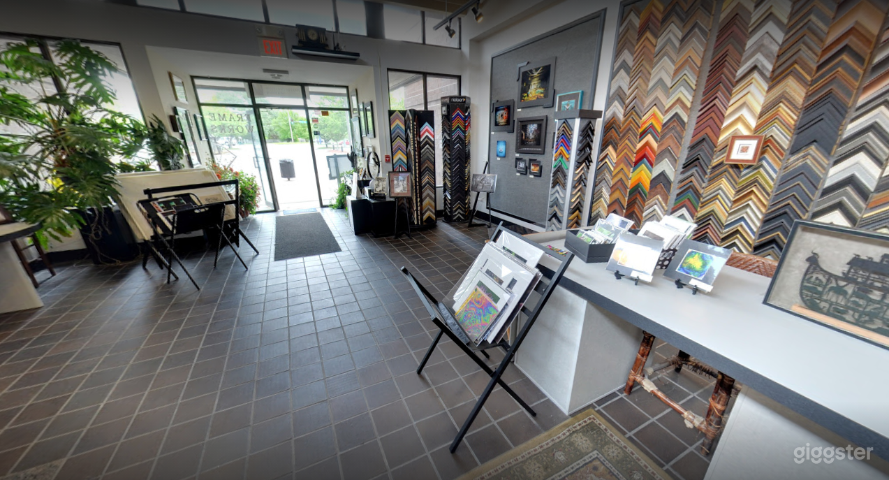 Warm and Comfy Gallery in Iowa Photo 1