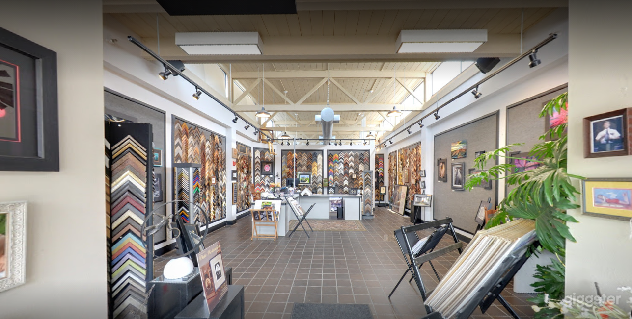 Warm and Comfy Gallery in Iowa Photo 4