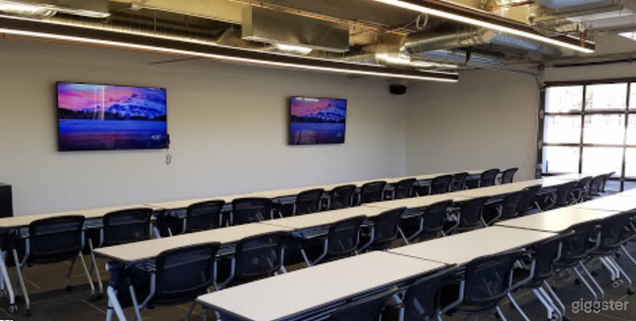 Our dual TV screens have streaming and connect to laptops via Chrome Browser Casting