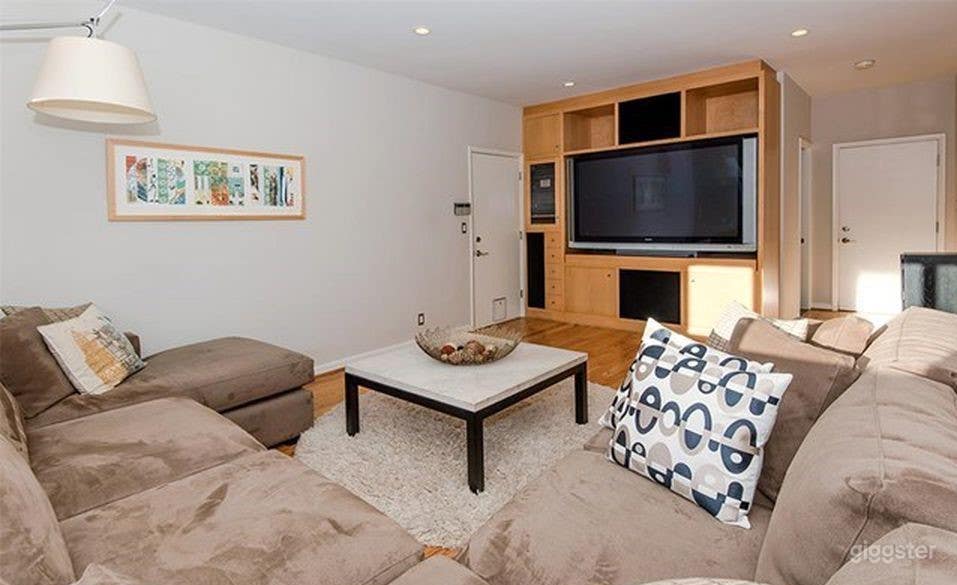 Minimalist Gorgeous House Photo 4