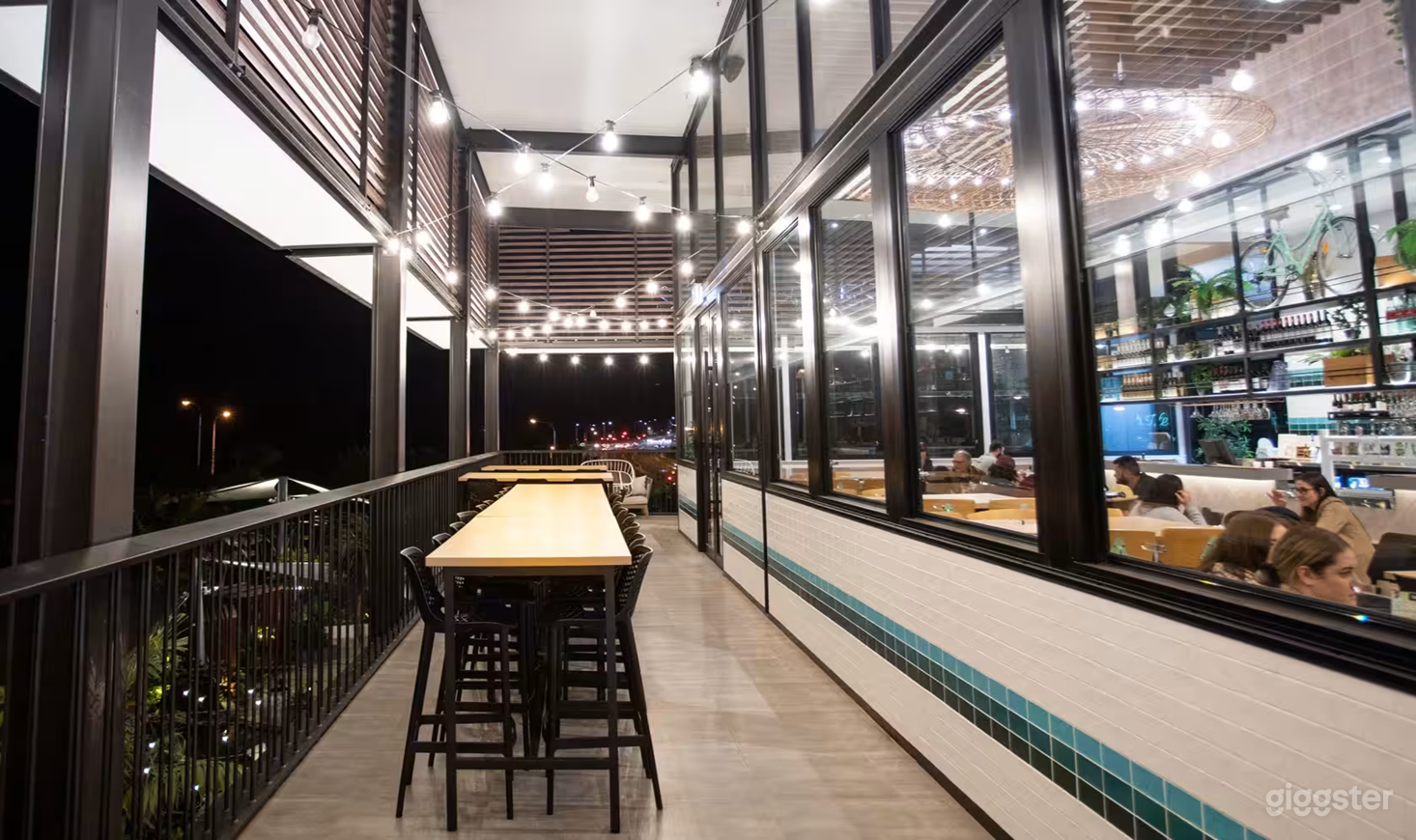 The Upstairs Balcony Photo 4