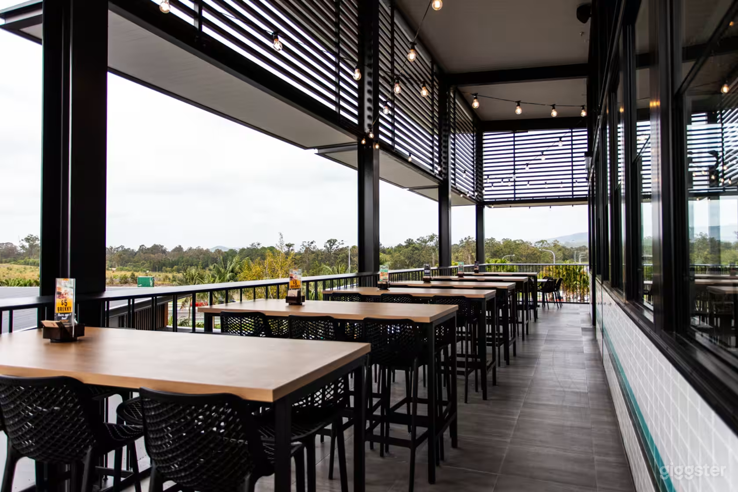 The Upstairs Balcony Photo 3