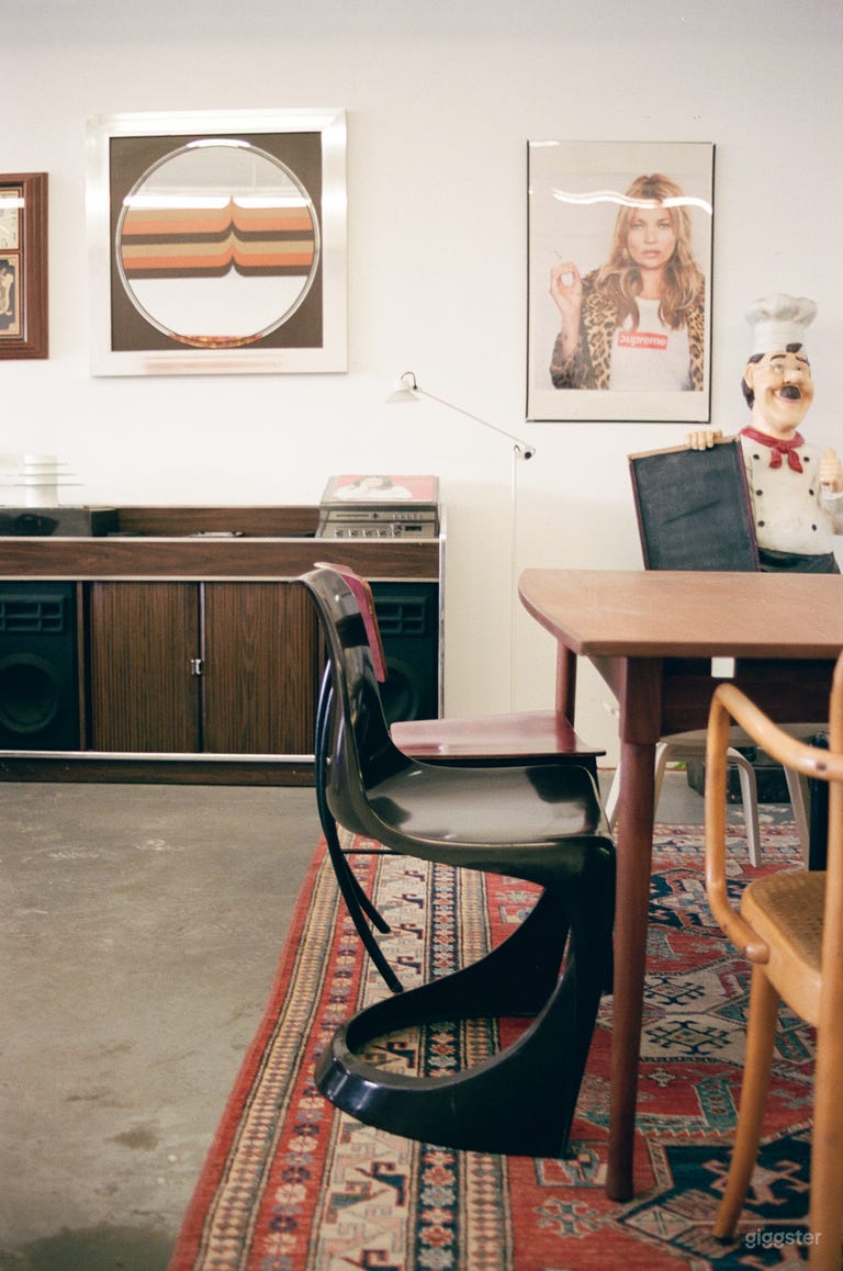  Creative showroom with collectibles furniture 