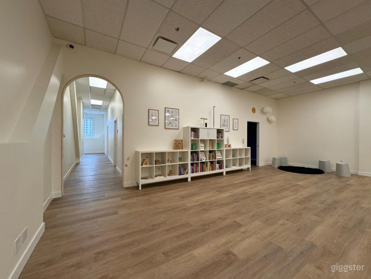 Versatile Event Space Royal City Centre, New West Photo 2