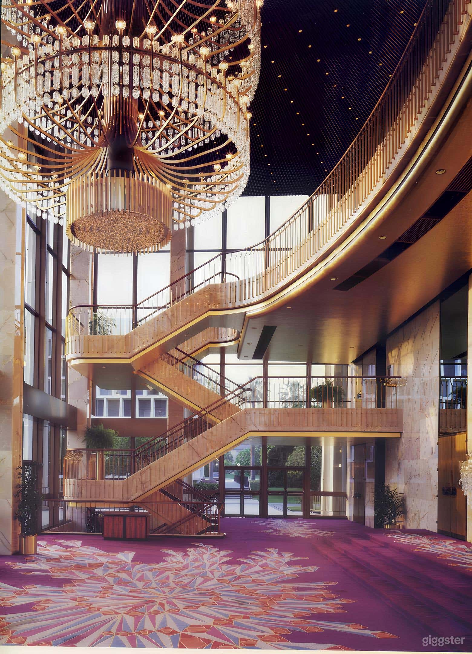 Gorgeous Grand Lobby Photo 2