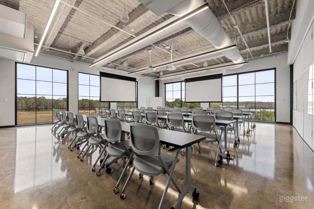 Assembly III (Meeting Room) Photo 4