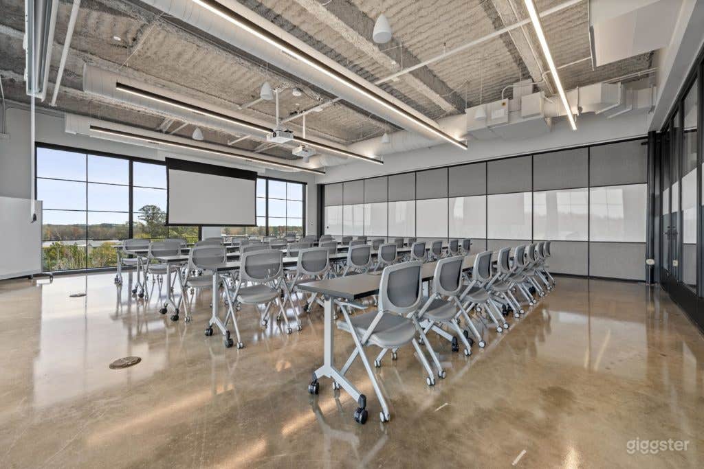 Assembly III (Meeting Room) Photo 1