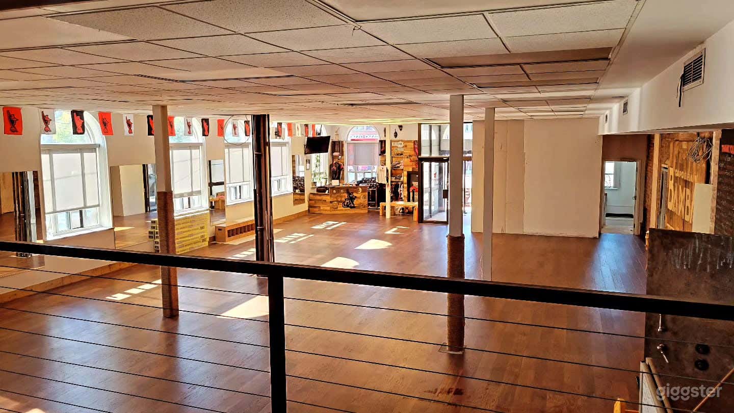 Beautiful Lighting and Wooden Floors Photo 1