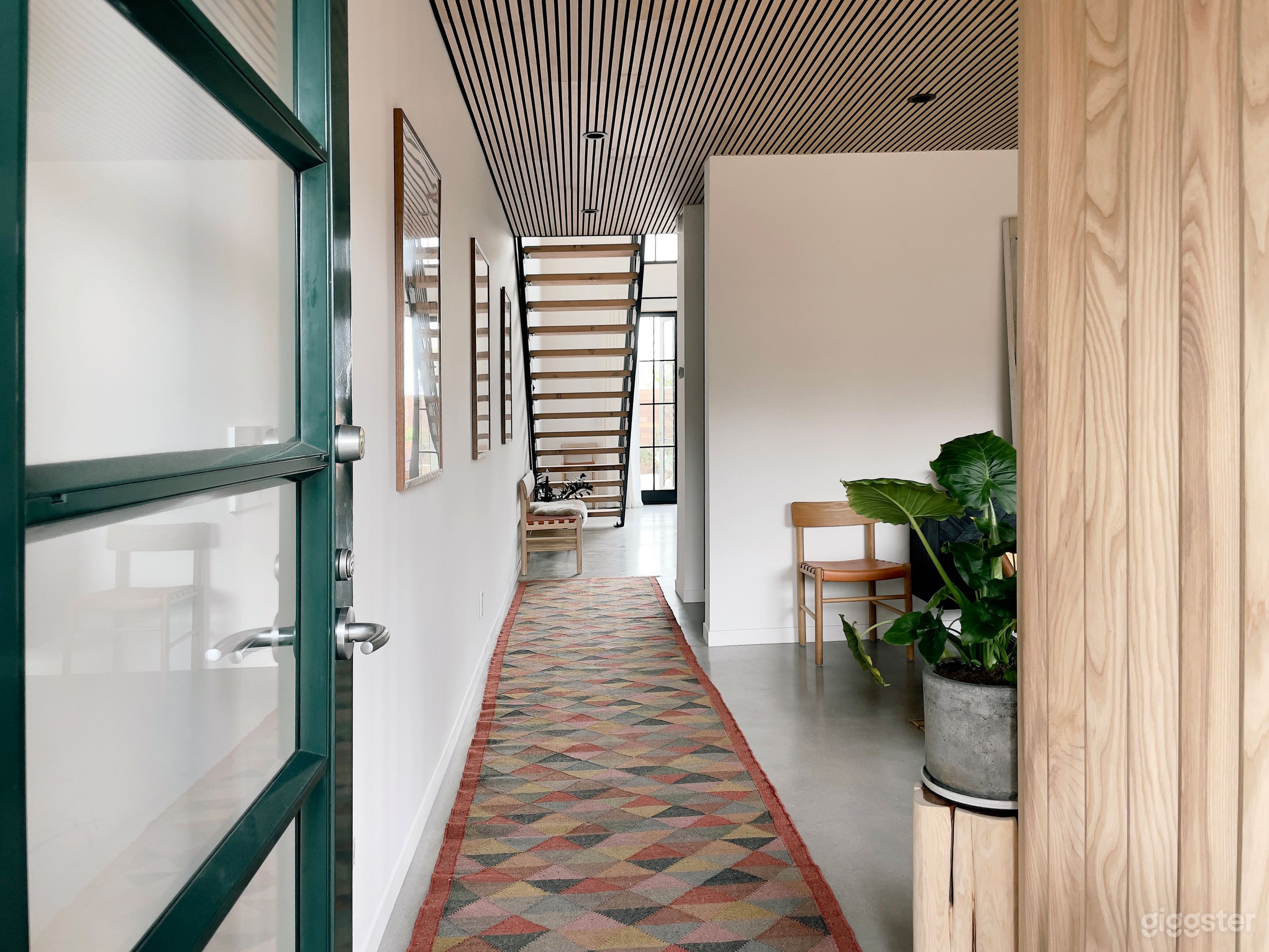 Three Story Modern Designer Loft in Berkeley Photo 2