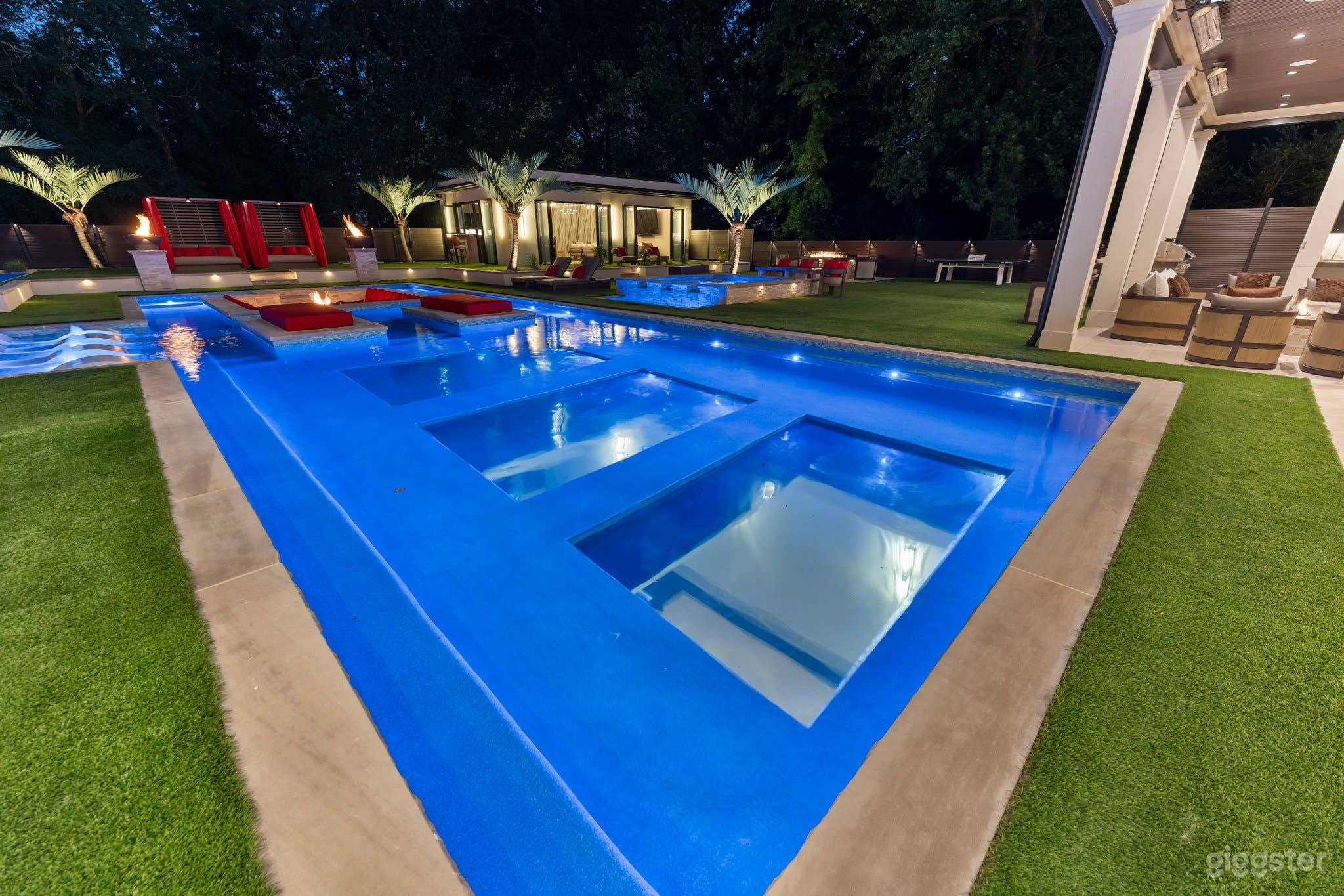 Luxury Modern Pool and Resort Backyard in Buckhead Photo 4
