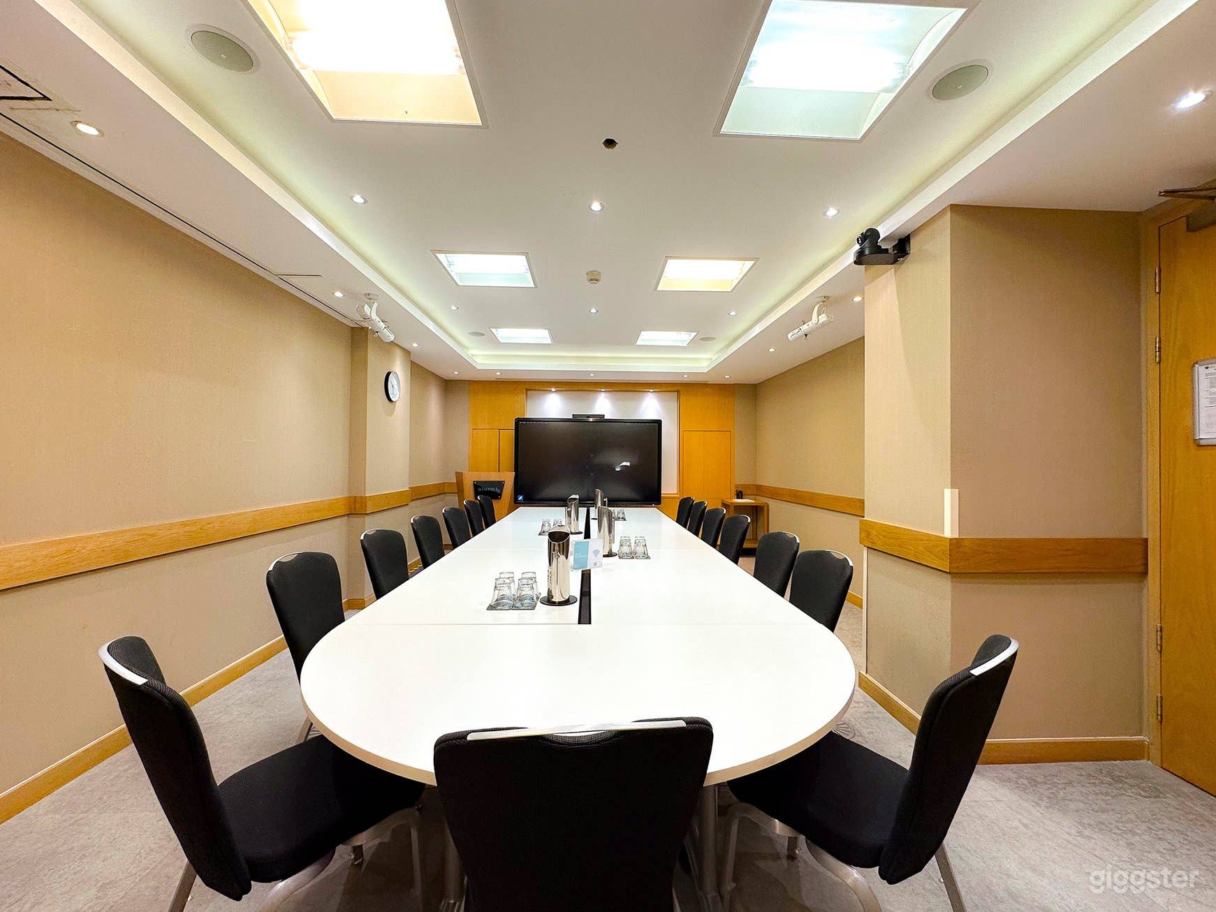 Seminar Room 3 Photo 1