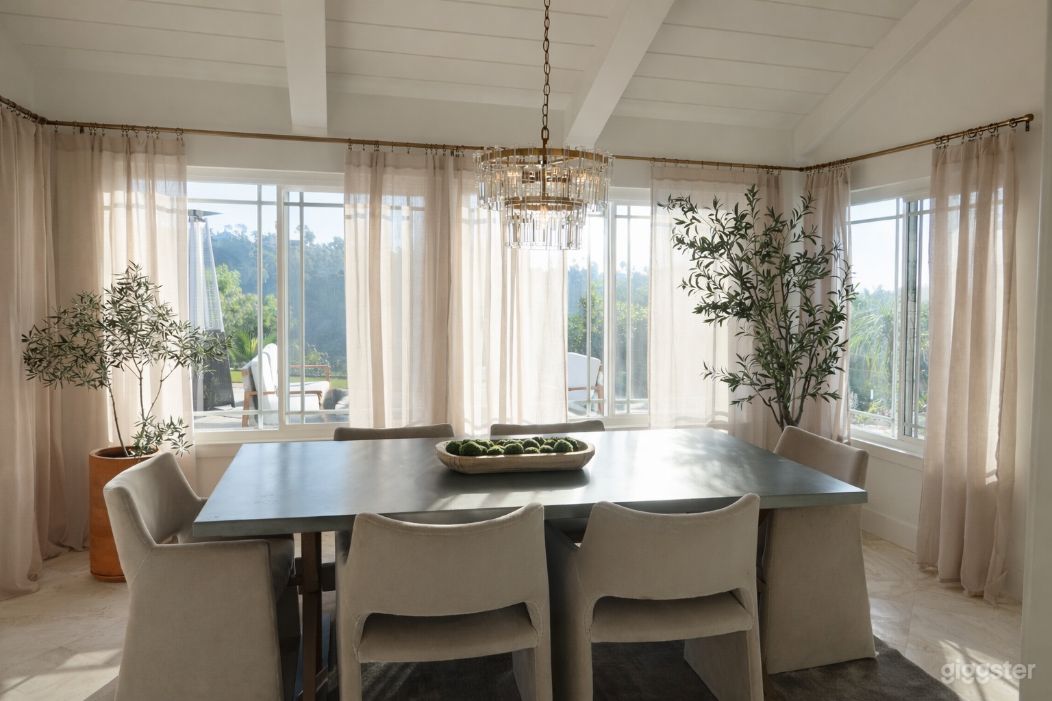 Sunlit Hillside Home w/ Pool, Views & 2 Acres Private Land Photo 2