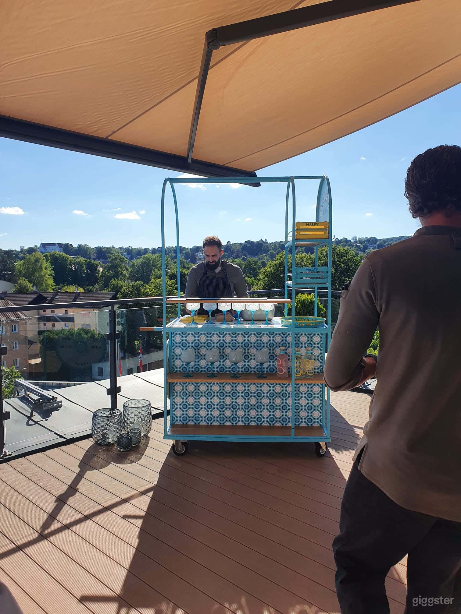 Dachterrasse mit Stadt- und Seeblick Foto 3
