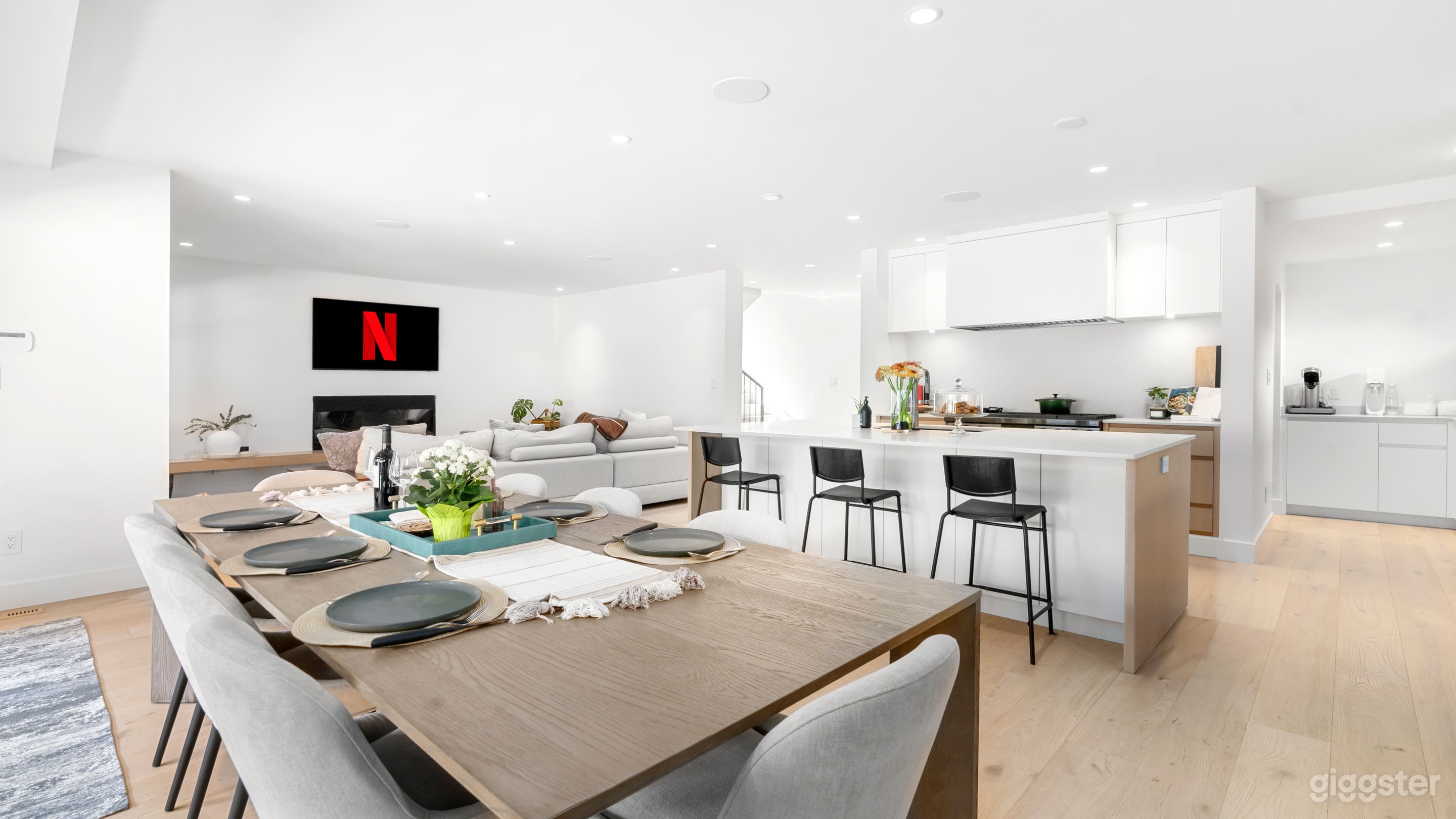 Kitchen / Living room
