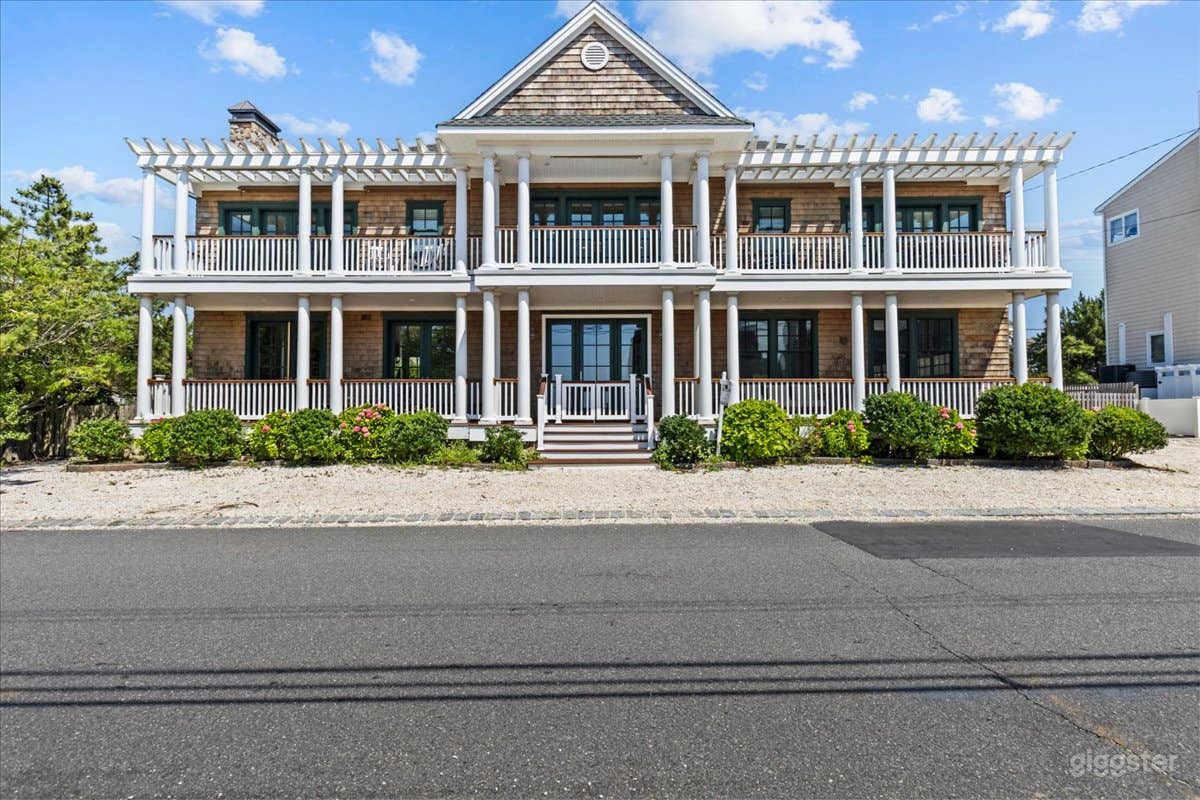 Large, Bright, Airy, Coastal Home With Bay and Sunset Views Photo 1