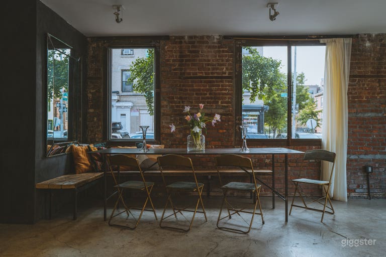  Everyone’s Corner Space in Williamsburg  