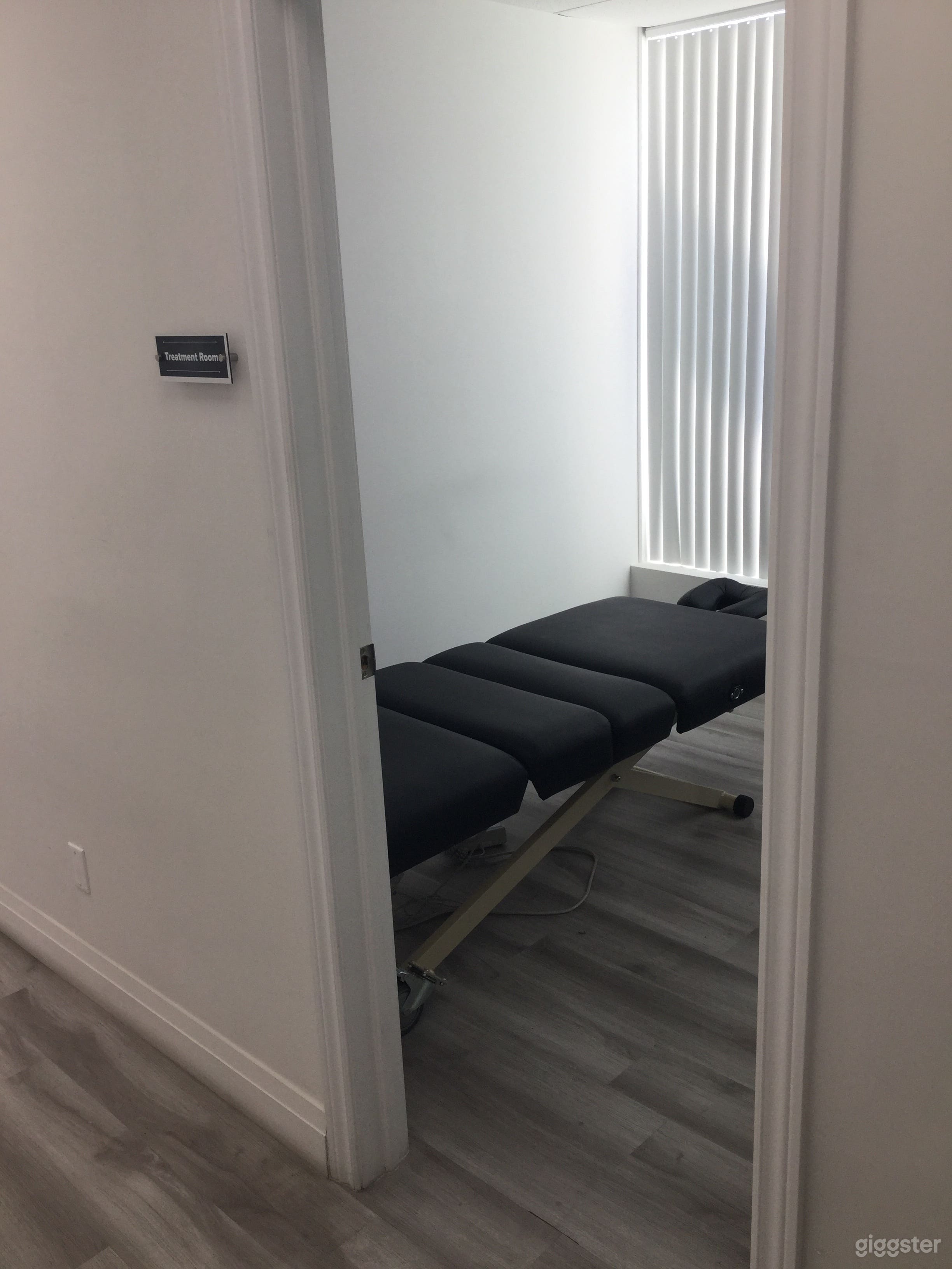 Treatment Room  Photo 1