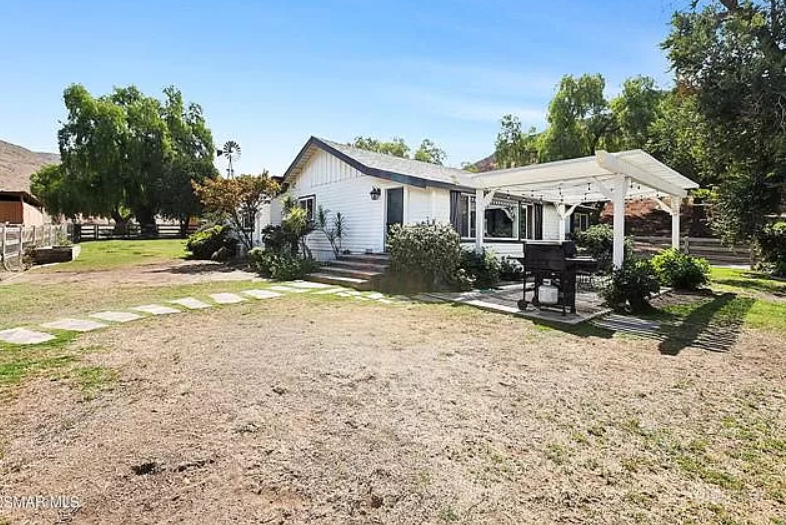 100 Years Old Farmhouse Photo 1